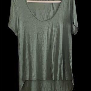 Three Bird Nest Green High Low Short Sleeve T-Shirt